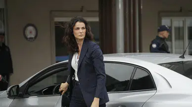 Eşref Rüya’nın Çiğdem’i Büşra Develi, oyunculuk performansıyla dikkat çekiyor