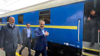 Bakan Fidan, Ukrayna'daki Ziyareti İçin Polonya'dan Trenle Kiev'e Yol Aldı