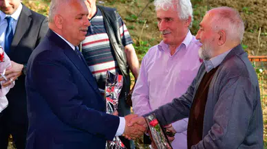 Trabzon Valisi Aziz Yıldırım'dan Huzurevine Anlamlı Bayram Ziyareti