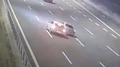 Sakarya'da otomobil kazasında 9 yaşındaki çocuk sürüklendi, 5 kişi yaralandı