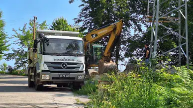 Beşikdüzü Belediyesi'nden Yeni Yol ve Temizlik Projeleri Hayata Geçiyor!