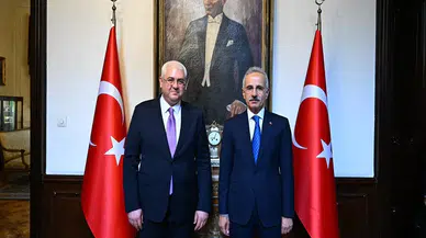 Bakan Uraloğlu, Türkiye'nin Sofya Büyükelçiliği'ni Ziyaret Etti: Diplomatik İlişkilerde Yeni Adım!