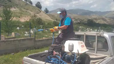 Oltu Belediyesi'nden Kurban Bayramı öncesi mezarlıklar için temizlik seferberliği