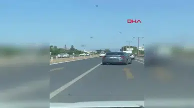 Köşk'te deve yolda koştu, sürücüler cep telefonlarıyla o anları kaydetti