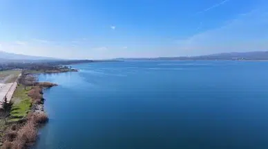 Sapanca Gölü'ndeki kaçak yapılar kaldırılarak ekolojik denge sağlanacak ve yeni yollar açılacak