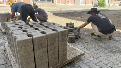 Oltu Belediyesi’nden İlçe Genelinde Kilit Parke Taşı Çalışması