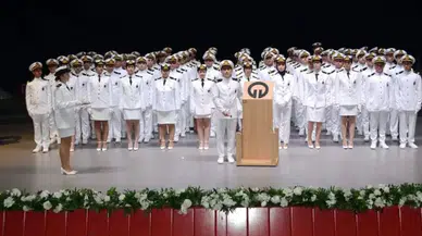 KTÜ'de Denizcilik Mezunları Coşkuyla Uğurlandı