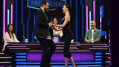 Bu Hafta Password Programında Melis Sezen Rüzgarı!