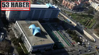 İBB yolsuzluk soruşturmasında iki iş insanı adli kontrolle tahliye edildi