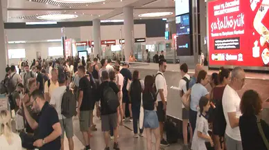 Tatil Dönüşü Hız Kazandı: Havalimanlarında Uçuş ve Yolcu Yoğunluğu Artıyor!