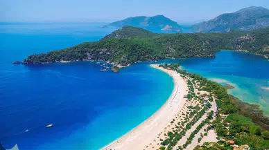 Türkiye, 2023'te Dünya'nın En Çok Turist Çeken Dördüncü Ülkesi Olmayı Başardı