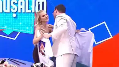 Sinan Akçıl ve Ece Erken, Samsun Havaalanı'nda el ele görüntülendi!