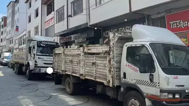Ardeşen Kuyumcular Caddesi Esnafı İsyan Etti: Dükkanlarımız Görünmez Hale Geldi!
