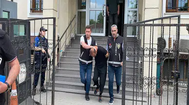 Sakarya'da eski eşine 6 kurşunla ateş eden zanlı adliyeye sevk edildi