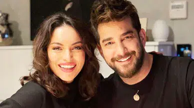 Ezgi Mola ve Mustafa Aksakallı, 2 yıllık evliliği sonlandırdı! Büyükanne Can'ın hatırası kalacak.