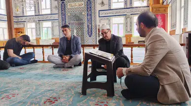 Hınıs Müftülüğü Din Görevlileri Arasında "Oku-Yorum" Projesi Devam Ediyor