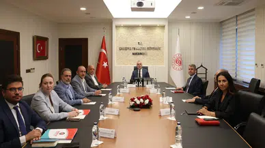 Bakan Işıkhan, HAK-İŞ Konfederasyonu Temsilcileriyle Bir Araya Geldi