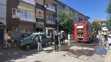 Sivas'ta Yangın Panik Yarattı: 5 Kişi Dumandan Etkilendi