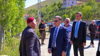 Bayburt Valisi Eldivan Yoncalı Köyü'nde inşaat incelemesi yaptı, halkın taleplerini dinledi