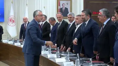 Ankara'da Bakan Işıkhan: İş Sağlığı ve Güvenliği Sorunlarını En Aza İndirmeyi Amaçlıyoruz