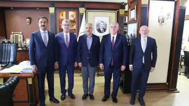 Kamu Başdenetçisi Mehmet Akarca’dan Rize Belediyesi’ne Ziyaret