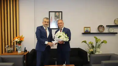 Trabzon'da sağlıkta yeni dönem: İl Müdürü Topsakal'a geniş katılımlı hayırlı olsun ziyaretleri gerçekleştirildi