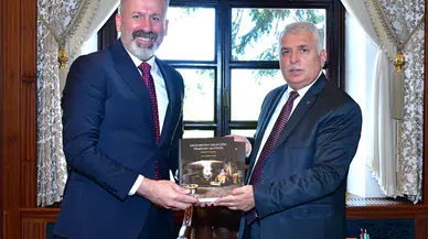 Trabzon mutfağı için önemli adım Gelenekten Geleceğe kitabı valiye takdim edildi