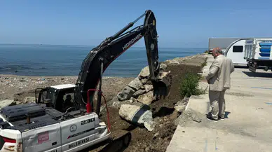 Çayeli'nde 100. Yıl Şehitler Parkı ile Sahil Kıyısı Ferah Bir Yeşil Alan Olacak