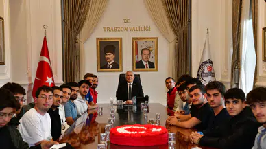 Trabzon Valisi Yıldırım, Doğu Karadeniz Kampı'ndaki gençleri kabul ederek deneyimlerini dinledi