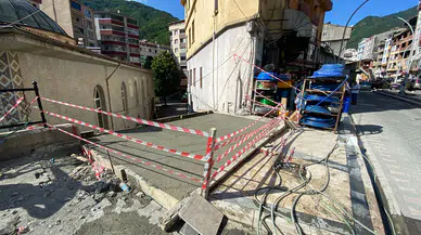 Borçka Belediyesi'nden Halk İçin Sürekli Hizmet ve Temizlik Çalışmaları