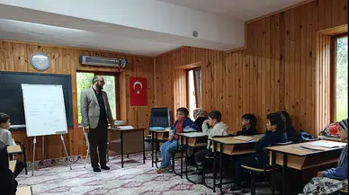 Yaz Kur'an Kursu'nda miniklere manevi değerler işleniyor, toplumsal dayanışma pekişiyor