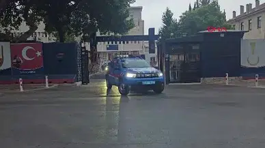 Mersin'de işe götüreceğim diyerek öldürdüğü adamın ziynetlerini çalan iki kişi tutuklandı