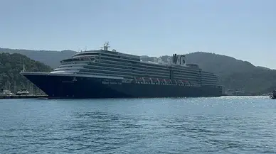 Marmaris'e 2 bin 94 ABD'li turist taşıyan kruvaziyer gemisi demirledi