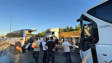 TEM Otoyolu'nda zincirleme kaza: Ölü ve yaralılar var, trafik durdu