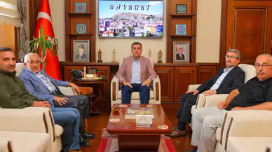 Bayburt Valisi Mustafa Eldivan, Misafirlerini Makamında Kabul Etti