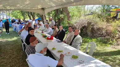 Pazaryolu Kaymakamı Fikri Badioğlu Kılıççı Mahallesi Piknik Şenliğine Katıldı