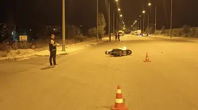 Isparta'da motosiklet kazasında iki genç hayatını kaybetti, bir kişi yaralı