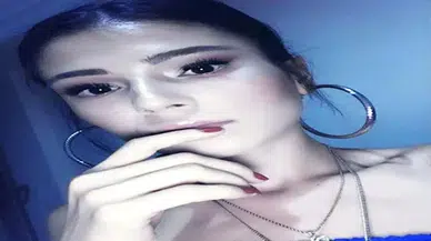 İzmir'de annesini öldüren kadın 16 yıl 8 ay hapis cezasına çarptırıldı, tahrik gerekçesiyle ceza indirimi alındı.