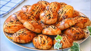 Lezzet Dolu: Pastane Usulü Yumuşak Poğaça Tarifleri ile Fırınınızı Şenlendirin!