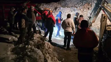 Çamlıhemşin Trovit Yaylası Yolunda Çığ