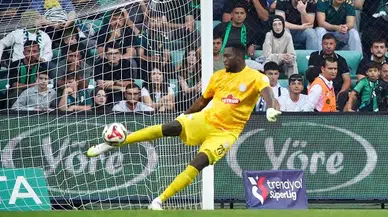 Çaykur Rizespor’un File Bekçisi Yahia Fofana Parlıyor: Taraftarların Gözdesi Oldu