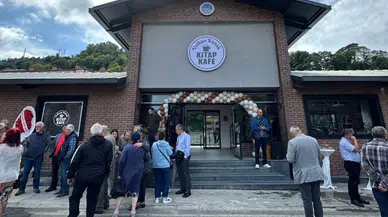 Fındıklı’ya Kültür ve Sosyal Yaşam Katkısı: Volkan Konak Kitap Kafe Açıldı