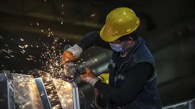 Sanayi Üretiminde Yıllık %5 Artışa Rağmen Aylık Düşüş: İmalat Sektöründe Endişe Verici Gelişmeler