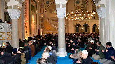 Trabzon’da Yeni Yılın İlk Gününde Sabah Namazı Programı Düzenlendi