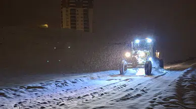 Bayburt'ta Ekipler Kar Temizleme Çalışmalarını Aralıksız Sürdürüyor!