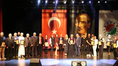 Antalya'da Başarılar Onurlandırıldı: Unutulmaz Geceye Büyük İlgi!