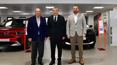 Trabzon Valisi Tahir Şahin’den Vardallar Otomotiv’e İade-i Ziyaret