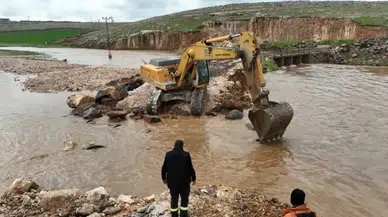 Şanlıurfa'da Sel Felaketi Altyapıyı Vurdu, Onarım Çalışmaları Hızla Başladı