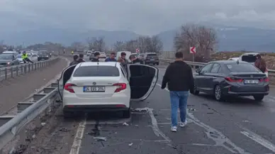 Karabük'te freni çekilmeyen araçla meydana gelen kaza, bir sürücünün hayatını kaybetmesine neden oldu