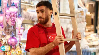 A Milli Takım Yeni Formasını Tanıttı: Ay-Yıldızlılar Sahaya Yeni Yüzüyle Çıkıyor